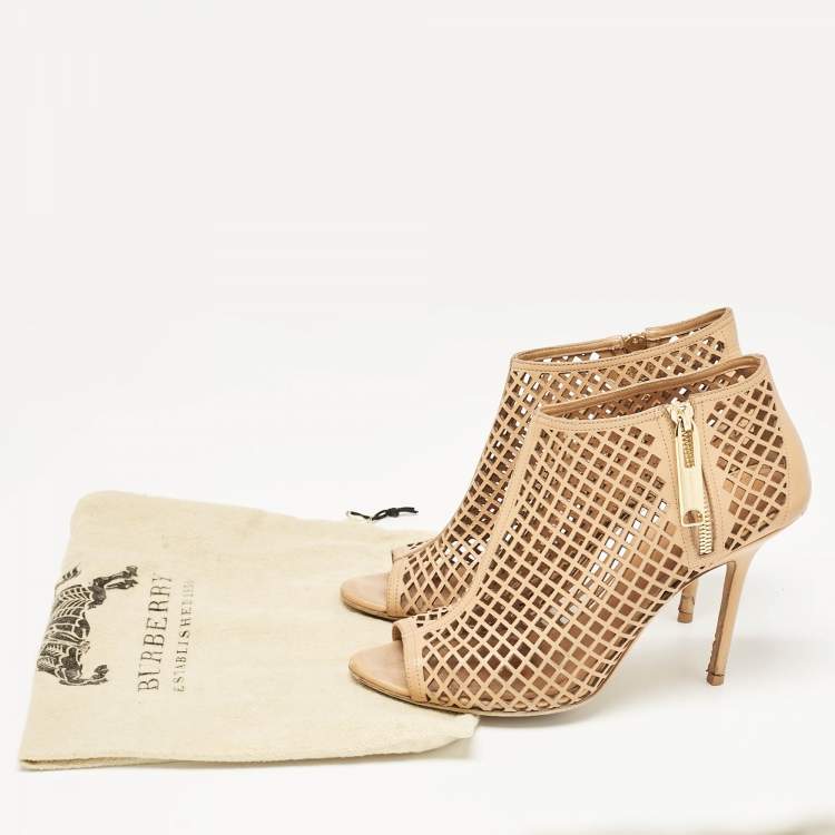 Pre Owned Burberry Beige  Cut Out Leather Open Toe Booties Size 39