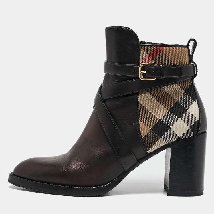 Pre Owned Burberry Black/Beige House Check Canvas and Leather Ankle Length Boots Size 39