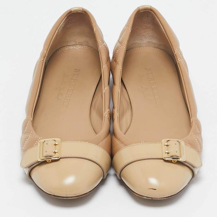 Pre Owned Burberry Beige Quilted Patent and Leather Avon Ballet Flats Size 37