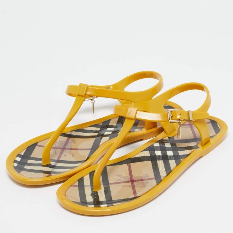 Pre Owned Burberry Yellow Jelly Thong Flat Slides Size 38