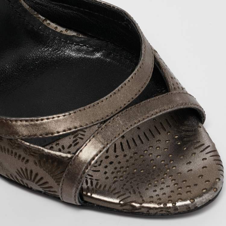 Pre Owned Burberry Metallic Grey Leather Laser Ankle Strap Sandals Size 39