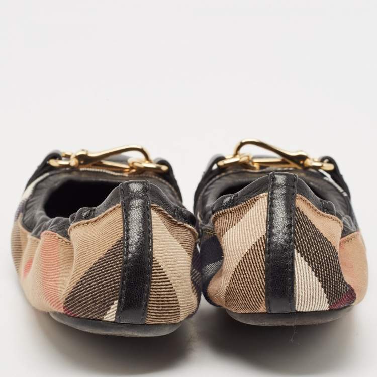 Pre Owned Burberry Black/Beige House Check Canvas and Leather Scrunch Buckle Ballet Flats Size 37.5