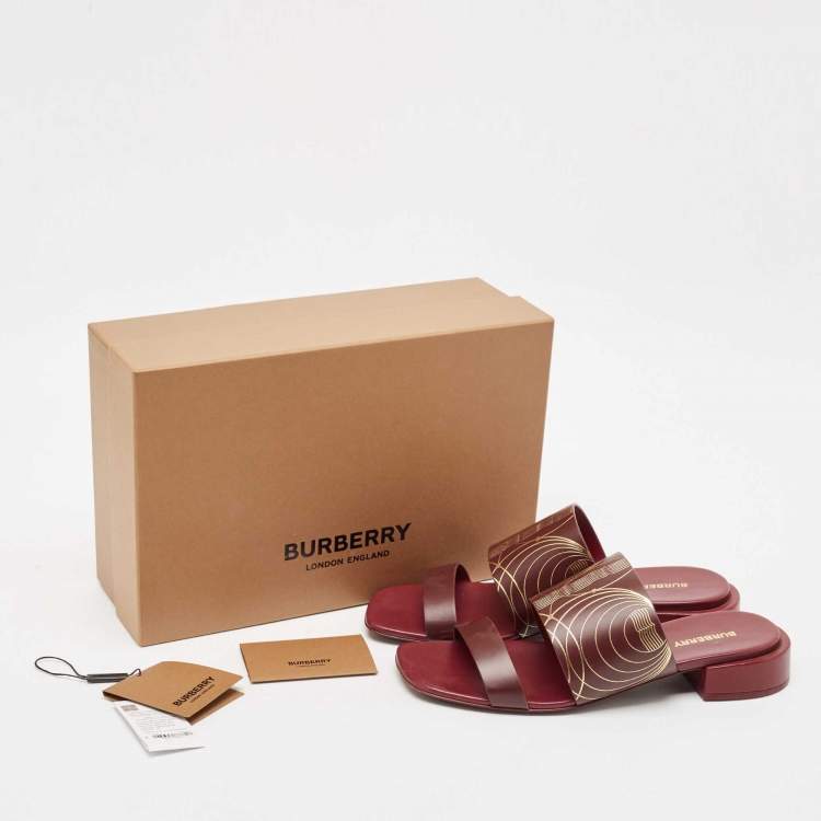 مملوكة مسبقًا Burberry Burgundy Leather Flat Slides Size 40