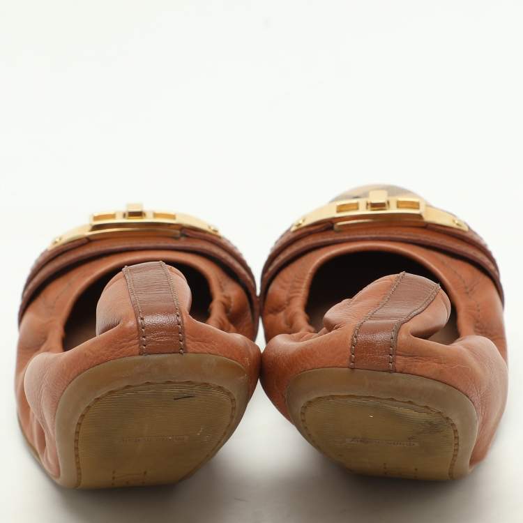 Pre Owned Burberry Brown Leather and Nova Check Coated Canvas Drayton Twistlock Scrunch Ballet Flats Size 37