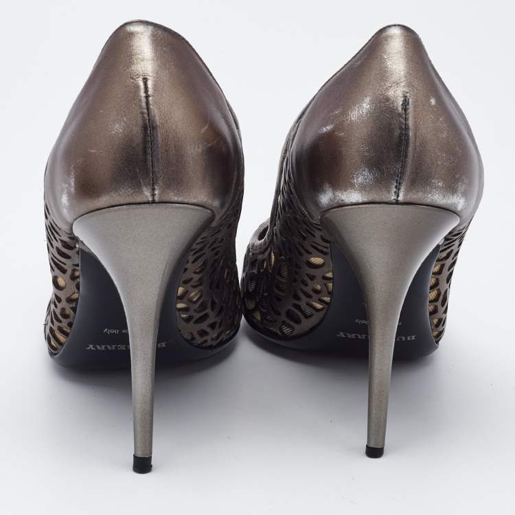 Pre Owned Burberry Metallic Grey Laser Cut Leather And Nova Check Pointed Toe Pumps Size 38