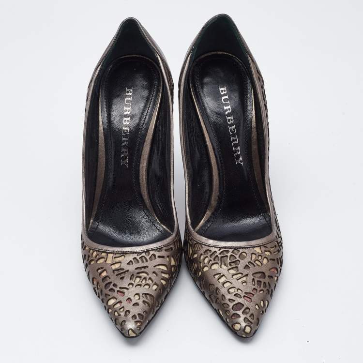 Pre Owned Burberry Metallic Grey Laser Cut Leather And Nova Check Pointed Toe Pumps Size 38