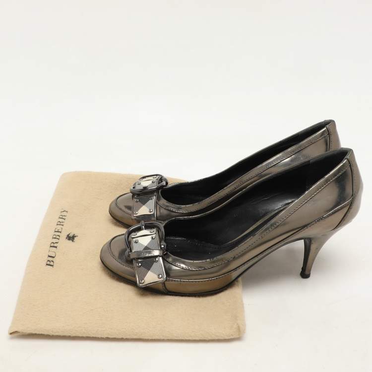 Pre Owned Burberry Metallic Leather and Check Coated Canvas Buckle Embellished Pumps Size 38