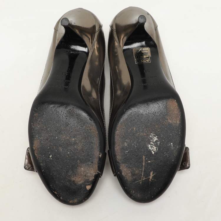 Pre Owned Burberry Metallic Leather and Check Coated Canvas Buckle Embellished Pumps Size 38