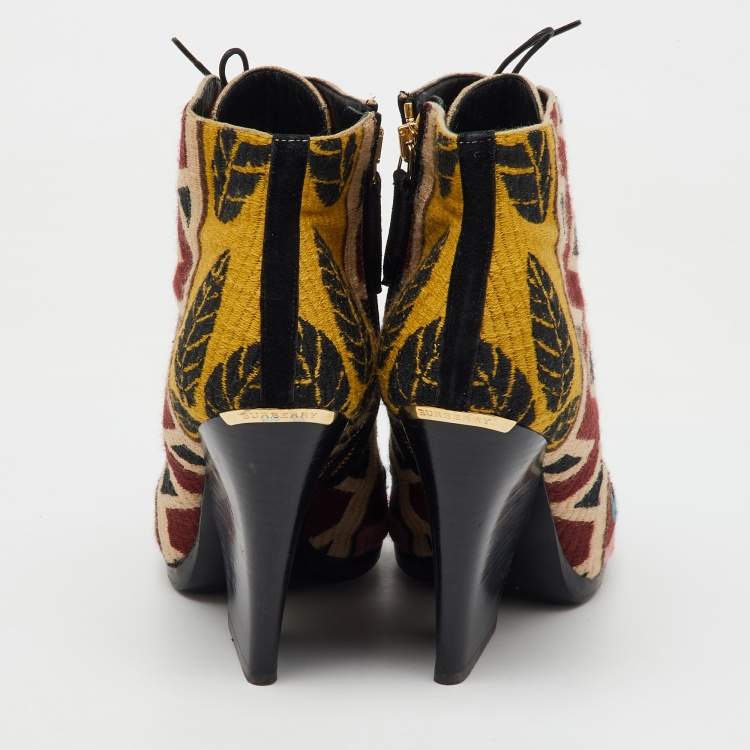 Pre Owned Burberry Multicolor Canvas Virginia Tapestry Printed Lace Up Ankle Length Boots Size 39
