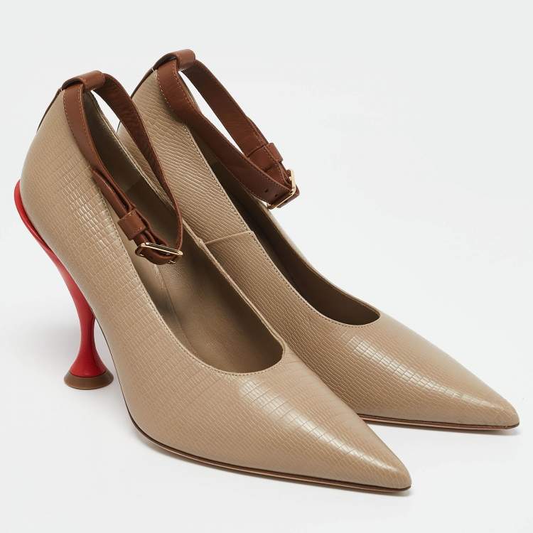 Pre Owned Burberry Brown Textured Leather Ankle Strap Pumps Size 40