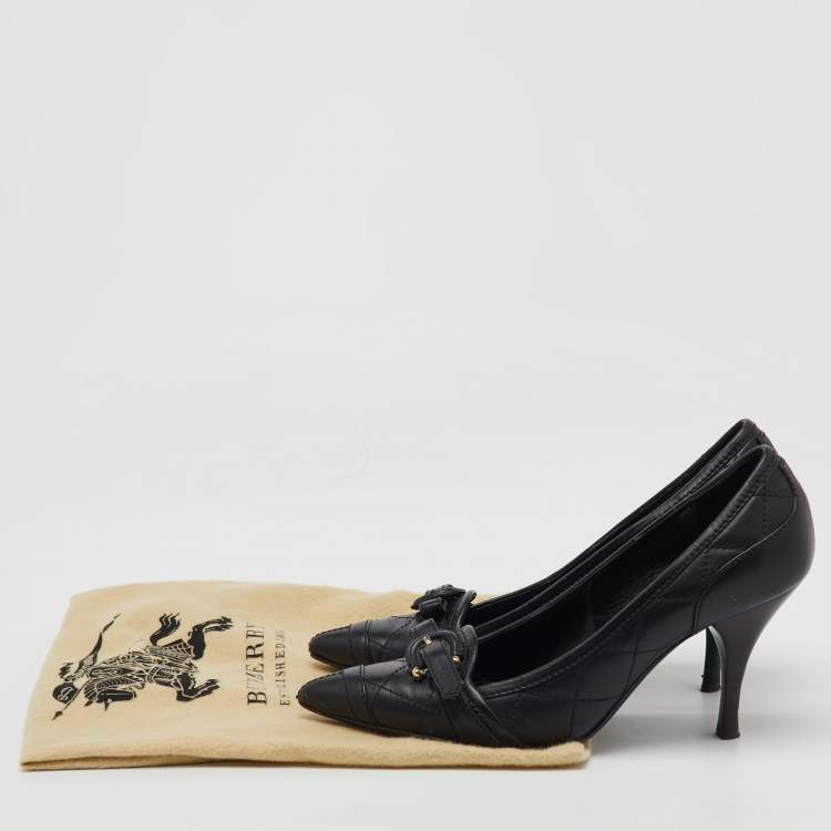 Pre Owned Burberry Black Quilted Leather Buckle Detail Pointed Toe Pumps Size 36