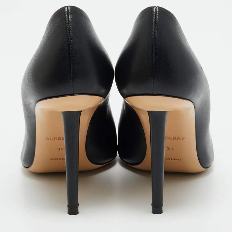 Pre Owned Burberry Black Leather Baby Pumps Size 39