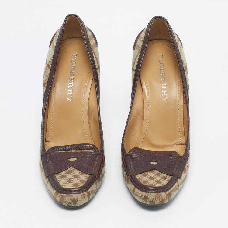 Pre Owned Burberry Beige/Brown Canvas and Leather Loafer Pumps Size 39.5