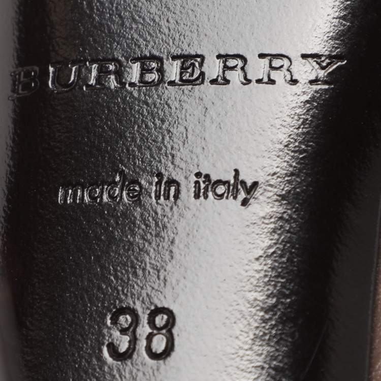 Pre Owned Burberry Etoupe Leather Pumps Size 38
