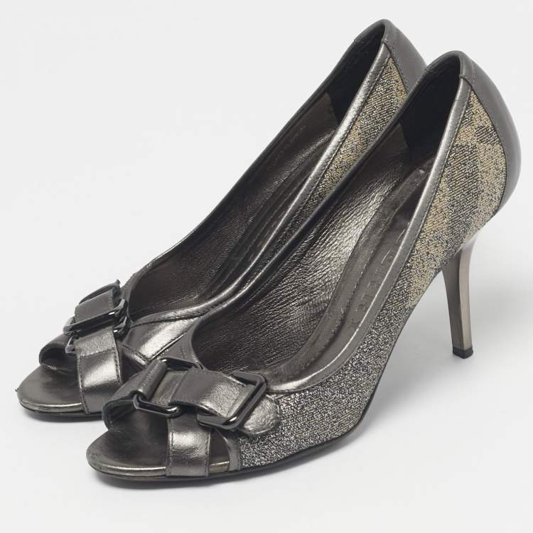 Pre Owned Burberry Grey/Beige Canvas and Leather Buckle Peep Toe Pumps Size 37