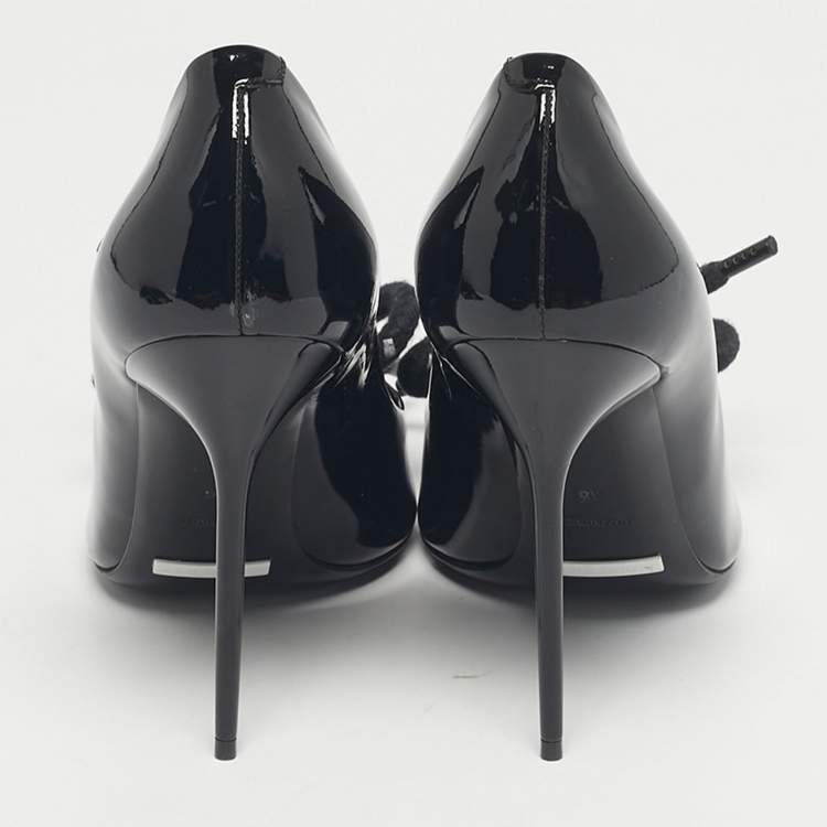 Pre Owned Burberry Black Patent Leather Finsbury Bow Pumps Size 40