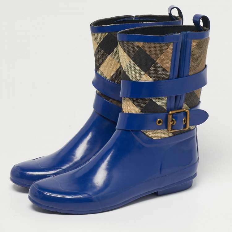 Pre Owned Burberry Beige/Blue House Check Canvas and Blue Rubber Rain Boots Size 39