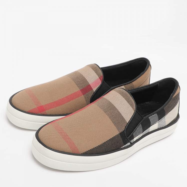 Pre Owned Burberry Beige/Black Canvas And Leather Gauden Slip On Sneakers 35