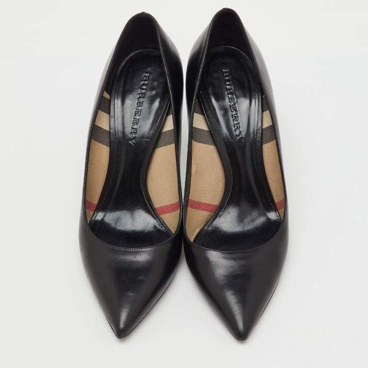 Pre Owned Burberry Black Leather Pointed Toe Pumps Size 40