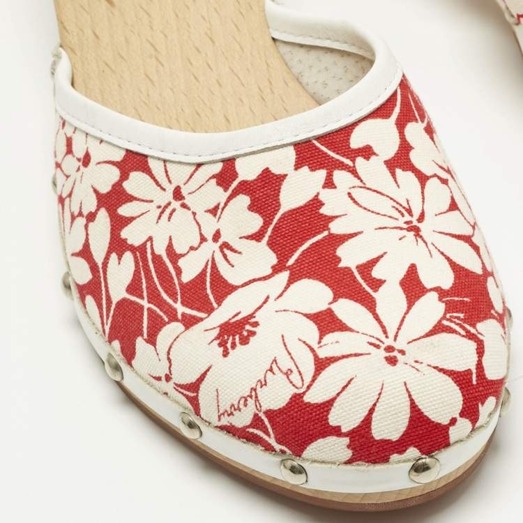 Pre Owned Burberry Cream/Red Flora Canvas and Leather Mules Size 38