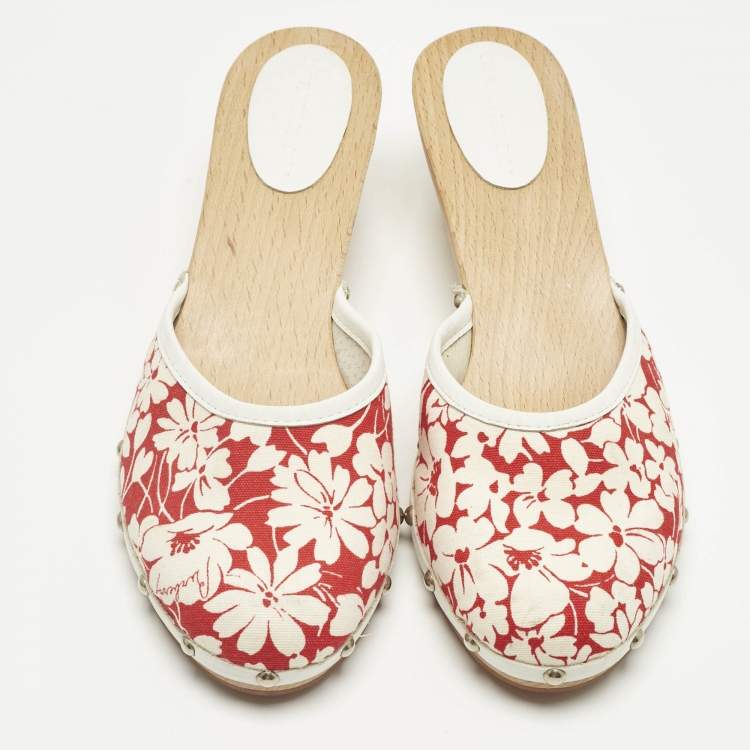 Pre Owned Burberry Cream/Red Flora Canvas and Leather Mules Size 38