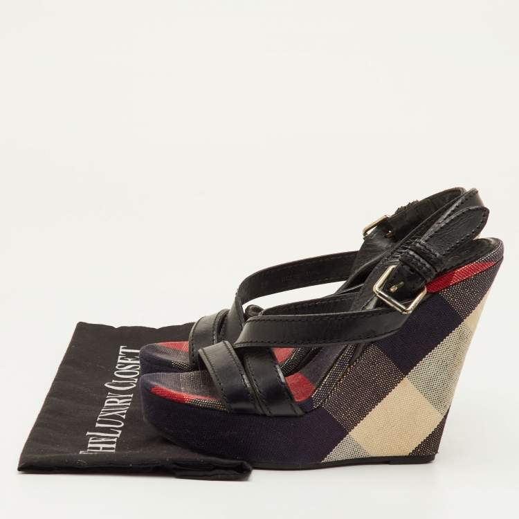Pre Owned Burberry Warlow Size 39 Black Leather and Nova Check Canvas Platform Wedge Sandals