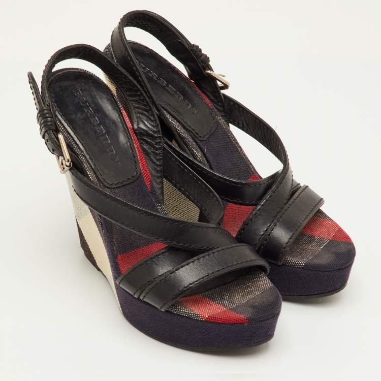 Pre Owned Burberry Warlow Size 39 Black Leather and Nova Check Canvas Platform Wedge Sandals