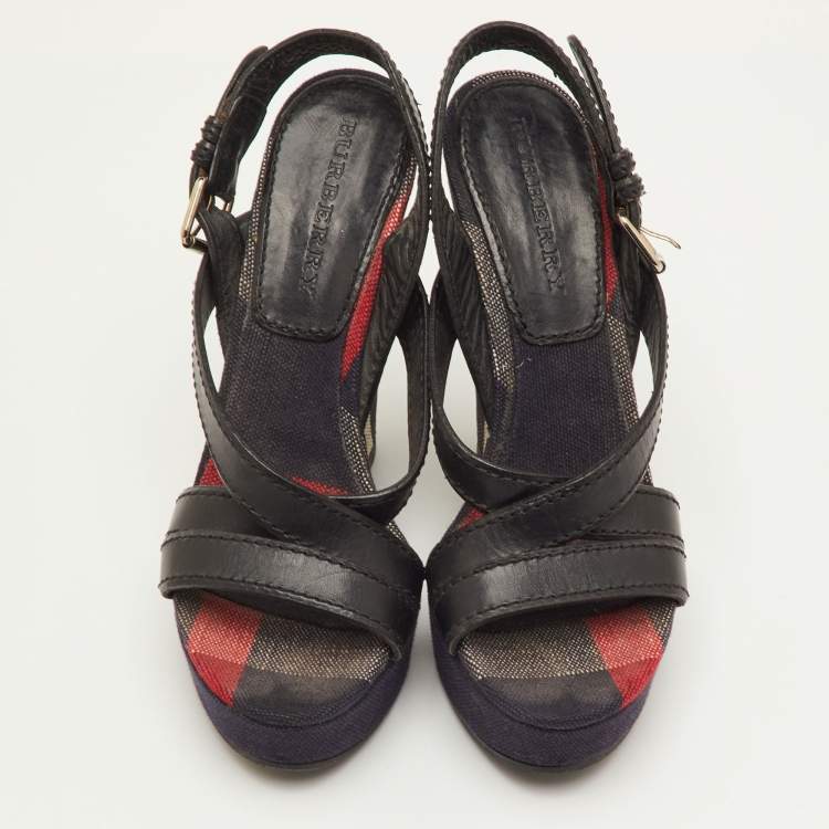 Pre Owned Burberry Warlow Size 39 Black Leather and Nova Check Canvas Platform Wedge Sandals