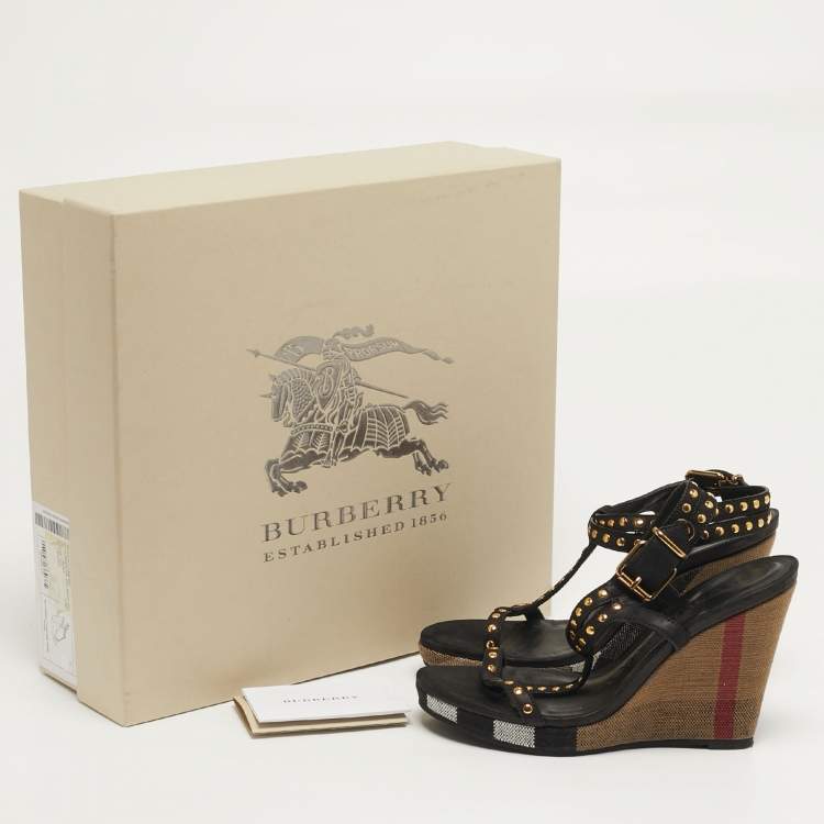 Pre Owned Burberry Harbeton Size 35 Black Nubuck Leather Wedge Sandals