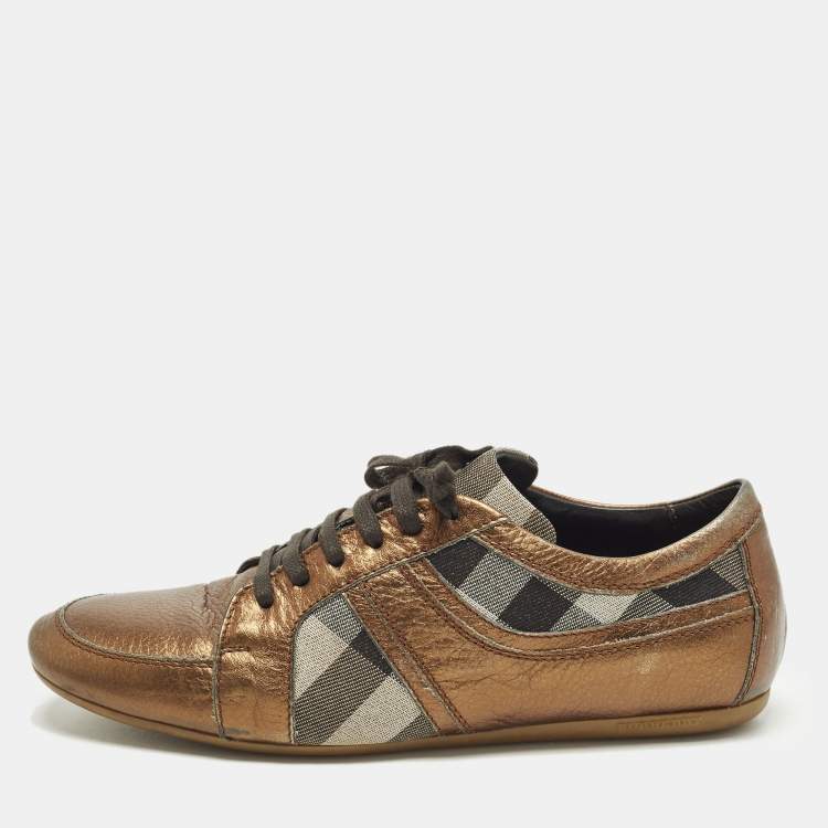 مملوكة مسبقًا Burberry novacheck Size 37 Metallic Bronze Canvas and Leather Lace Up Sneakers