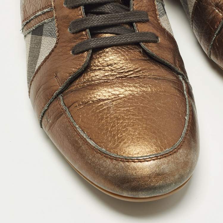 مملوكة مسبقًا Burberry novacheck Size 37 Metallic Bronze Canvas and Leather Lace Up Sneakers