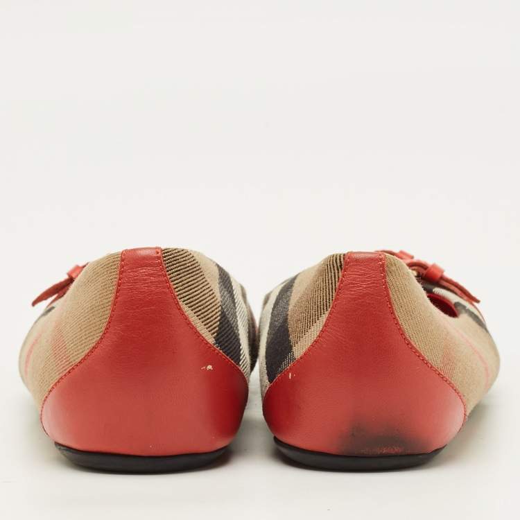 Pre Owned Burberry Size 35 Red/Beige Leather and Nova Check Canvas Buckle Detail Ballet Flats