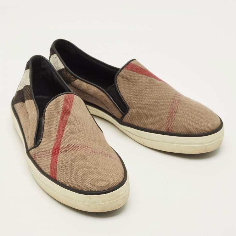 Pre Owned Burberry Gauden Size 38 Black/Beige Nova Check Canvas and Leather Slip On Sneakers