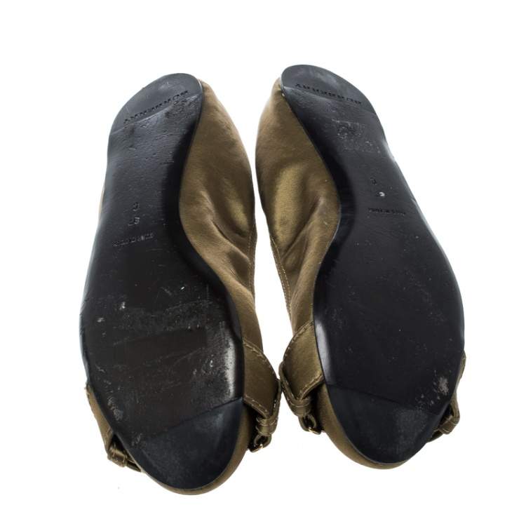 Pre Owned Burberry Green Satin Clasp Ballet Flats Size 37
