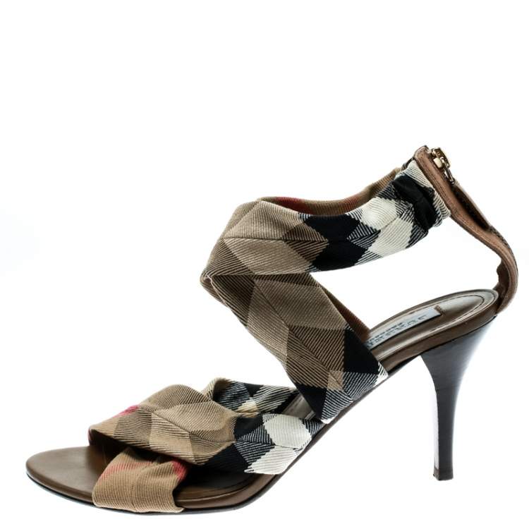 مملوكة مسبقًا Burberry Beige Nova Check Canvas Cross Straps Platform Sandals Size 40