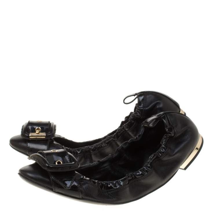 Pre Owned Burberry Black Leather Bearley Buckle Detail Scrunch Ballet Flats Size 38