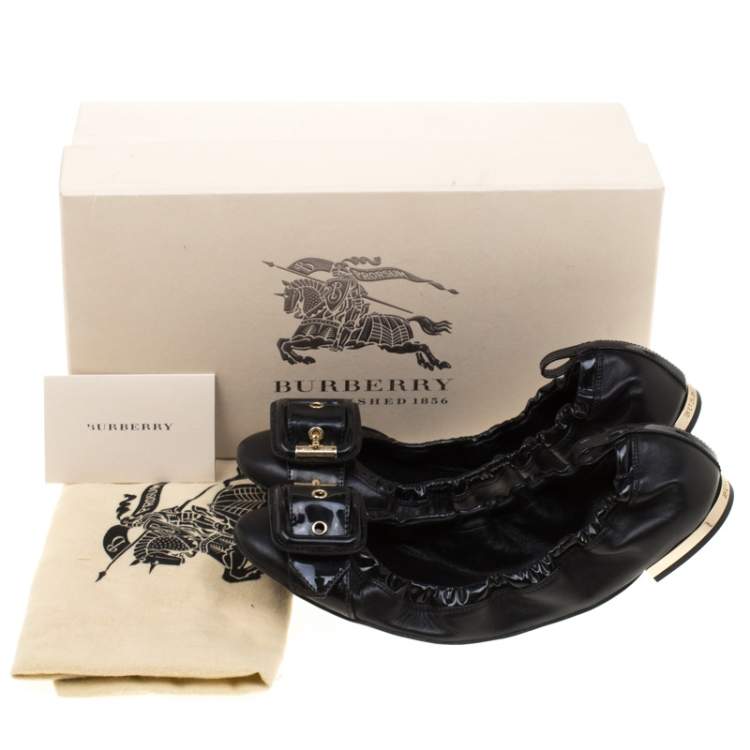 Pre Owned Burberry Black Leather Bearley Buckle Detail Scrunch Ballet Flats Size 38