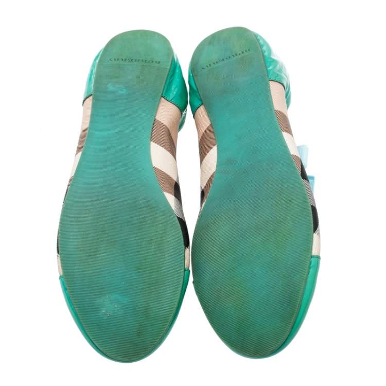 Pre Owned Burberry Turquoise House Check Patent Leather and PVC Cap Toe Ballet Flats Size 38.5