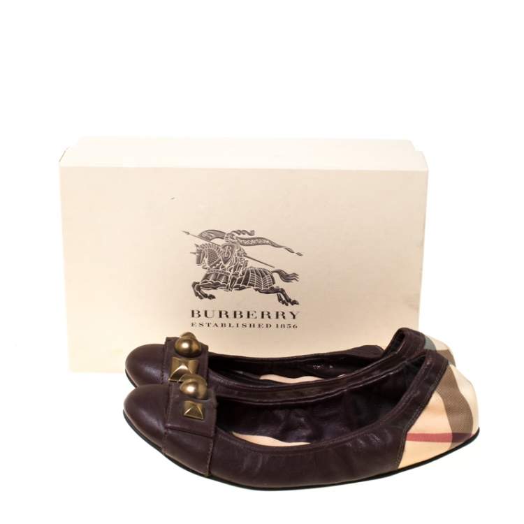 Pre Owned Burberry Dark Brown Nova Check PVC and Leather Studs Round Ballerina Flats Size 41
