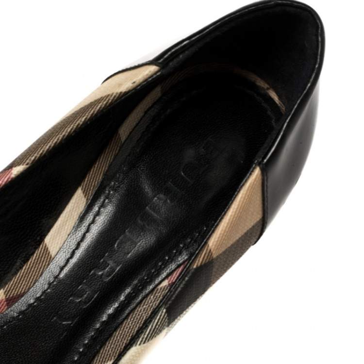 Pre Owned Burberry Black/Beige Nova Check PVC and Patent Leather Buckle Peep Toe Pumps Size 39
