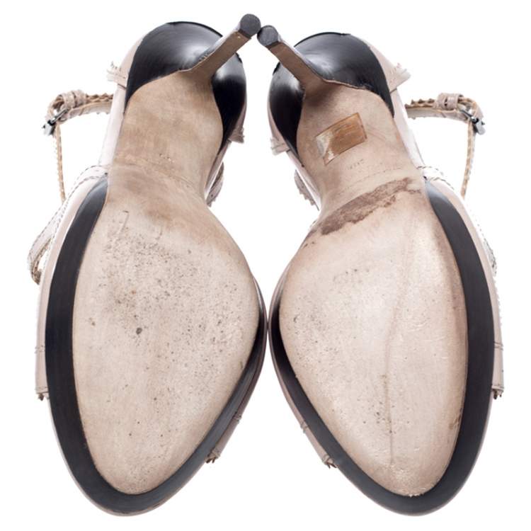مملوكة مسبقًا Burberry Grey Leather Platform Ankle Strap Sandals Size 39