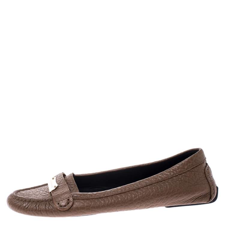 Pre Owned Burberry Brown Grain Leather Signature Loafers Size 39
