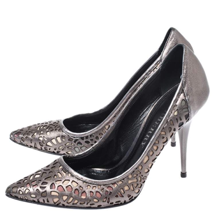 Pre Owned Burberry Metallic Olive Green Laser Cut And Nova Check Pointed Toe Pumps Size 38.5
