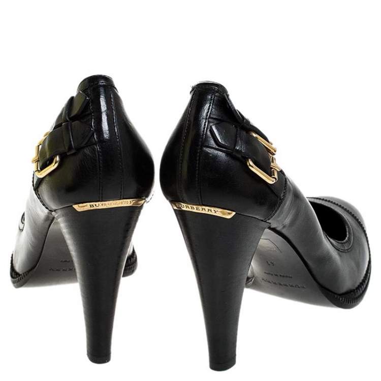 Pre Owned Burberry Black Leather Buckle Detail Pumps Size 41