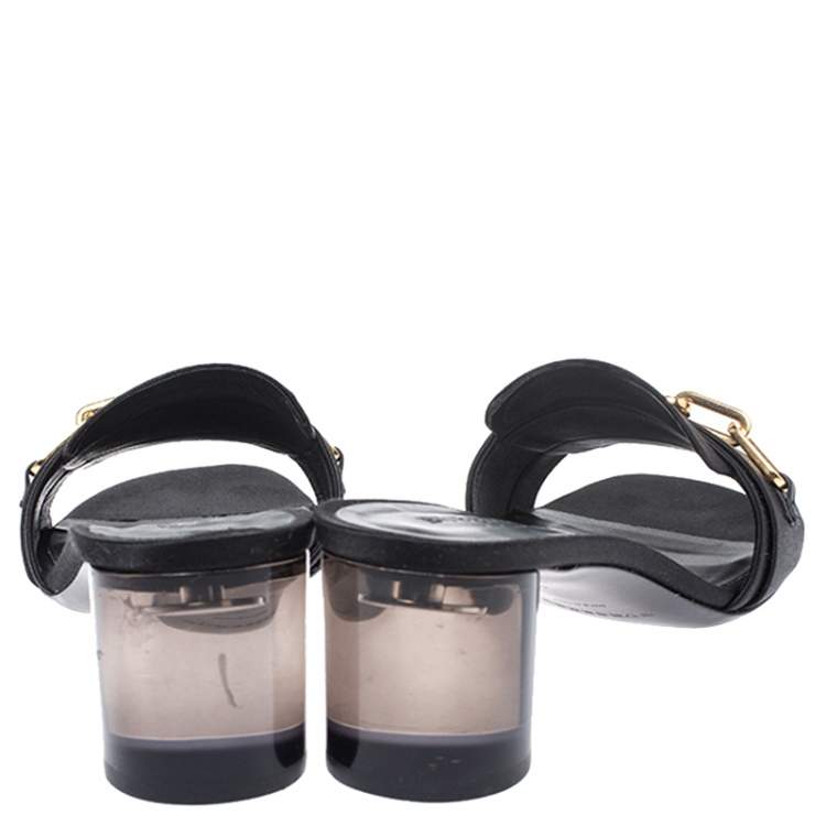 مملوكة مسبقًا Burberry Black Satin Chain Detail Open Toe Mules Size 40