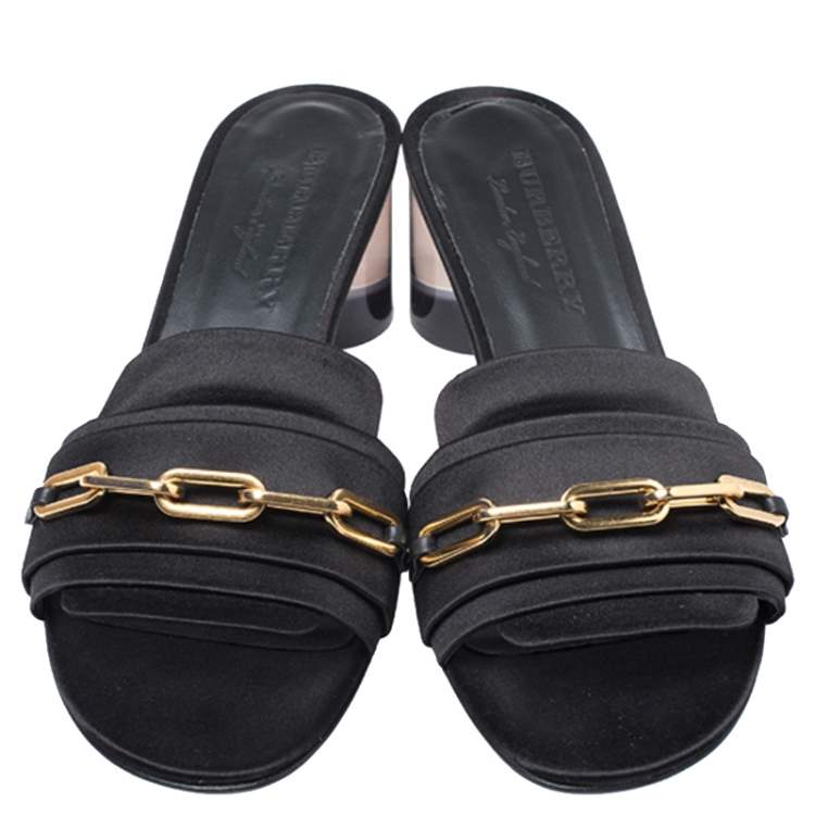 مملوكة مسبقًا Burberry Black Satin Chain Detail Open Toe Mules Size 40