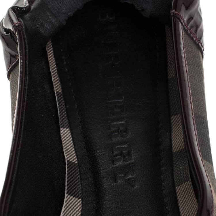 Pre Owned Burberry Burgundy Patent Leather And Nova Check Canvas Scrunch Ballet Flats Size 36