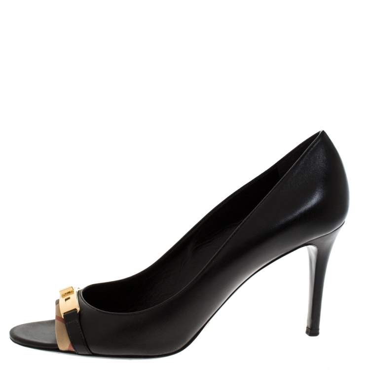 Pre Owned Burberry Black Leather And Canvas Trim Twist Lock Dunlow Peep Toe Pumps Size 41