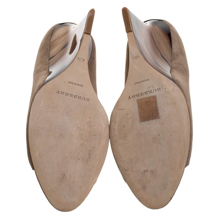 Pre Owned Burberry Grey Suede Reyard Wedge Pumps Size 40.5