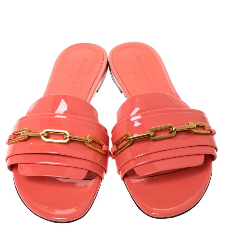 Pre Owned Burberry Coral Patent Leather Coleford Flat Slide Sandals Size 40